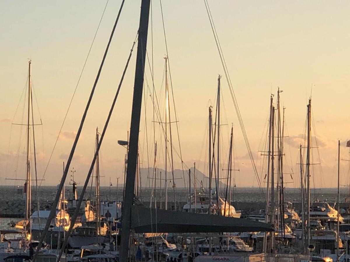 Marina Apartment Beach Estepona Dış mekan fotoğraf