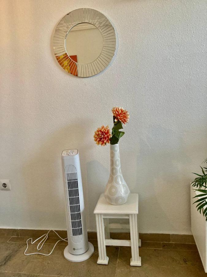 Marina Apartment Beach Estepona Dış mekan fotoğraf
